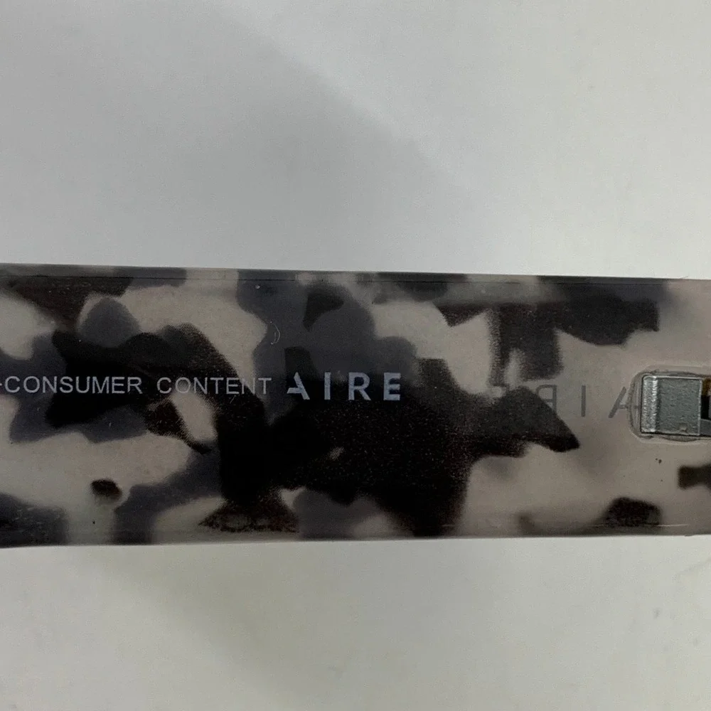 Aire stylish square